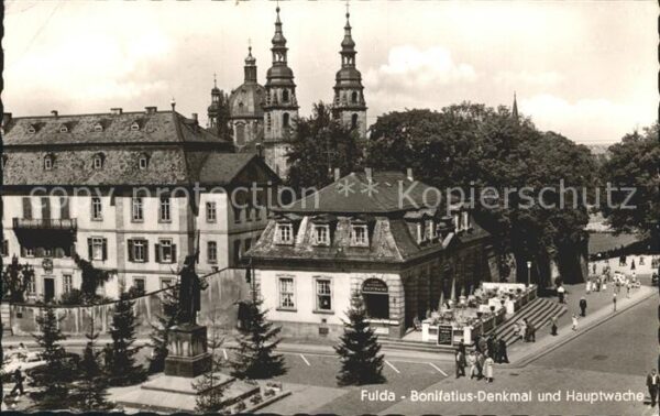 Fulda Bonifatius Denkmal und Hauptwache