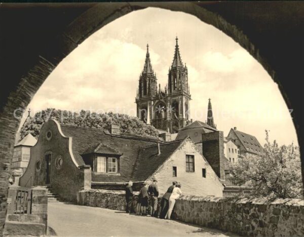 Meissen Elbe Sachsen Aufgang zum Dom und Albrechtsburg