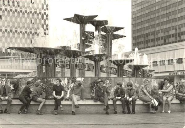 Berlin Alexanderplatz Brunnen