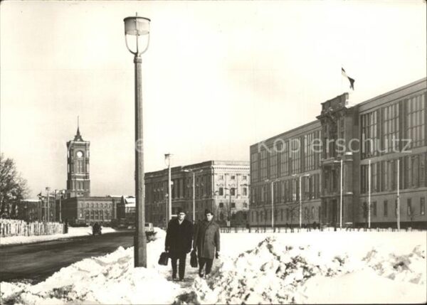 Berlin Staatsratsgebäude und rotes Rathaus