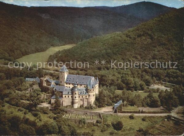 Mayen Fliegeraufnahme Schloß Bürresheim