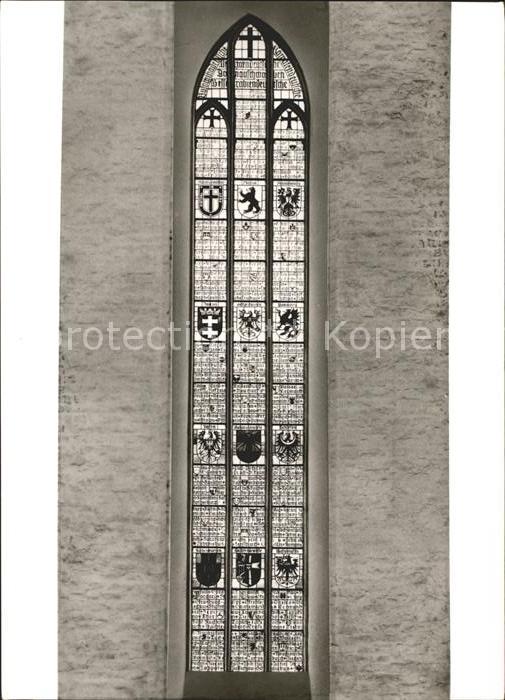 Luebeck Mariakirche Fenster in Gedächtniskapell