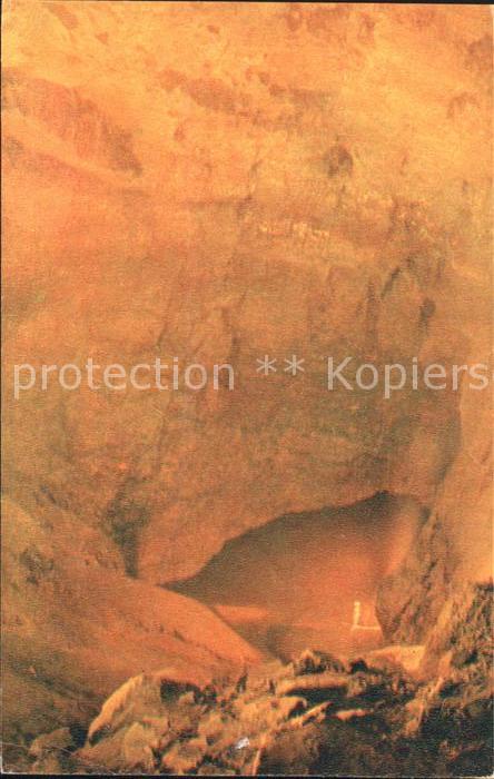 Hoehlen Caves Grottes Nowy Afon-Höhle See im Saal Abchasien G