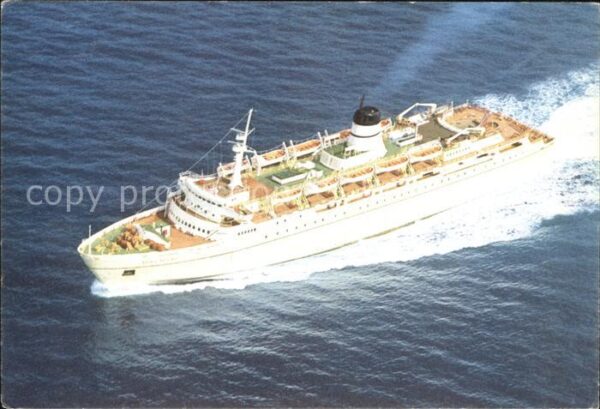 Schiffe Ships Navires Motonavi traghetto Tirrenia Napoli