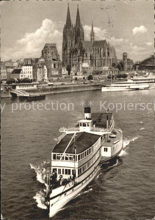 Dampfer Seitenrad Köln Rheinufer