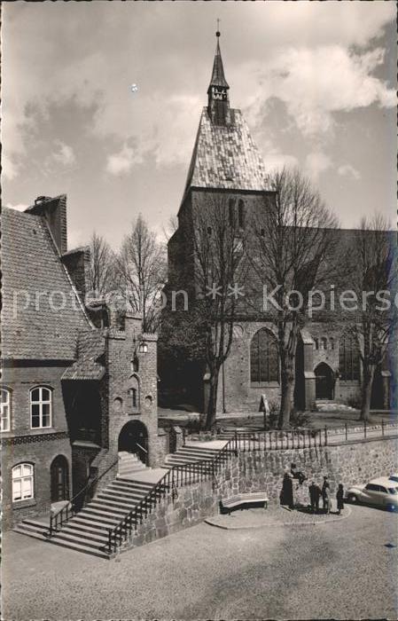 Moelln Lauenburg St Nicolai Kirche Rathaustreppe Gericht
