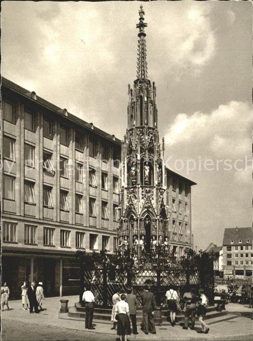 Nuernberg Hauptmarkt Brunnen Rathaus