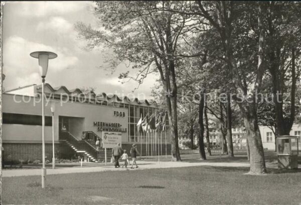 Kuehlungsborn Ostseebad FDGB Meerwasserschwimmhalle
