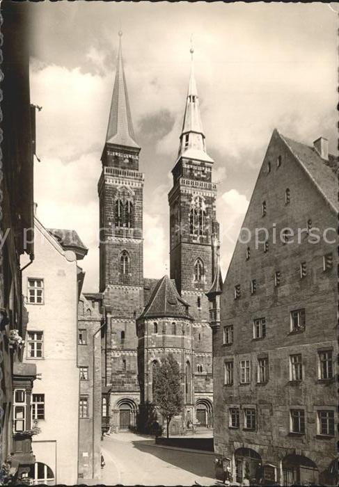 Nuernberg Blick vom Weinmarkt auf St Sebalduskirc
