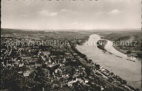 Bad Honnef Blick vom Drachenfels mit Rhöndorf und
