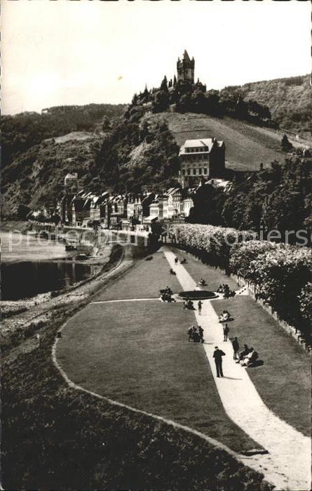 Cochem Mosel Promenade Burgblick