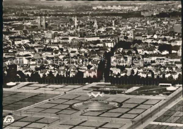 Muenchen Rundaltar auf der Theresienwiese Panora