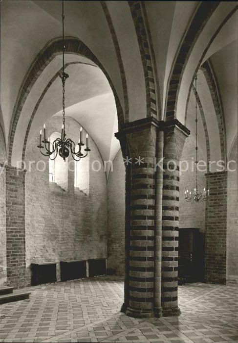 Ratzeburg Dom Vierpasspfeiler in der Vorhalle