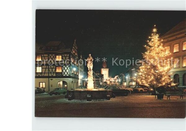 Gengenbach Marktplatz Brunnen Weihnachtsbaum Nacht