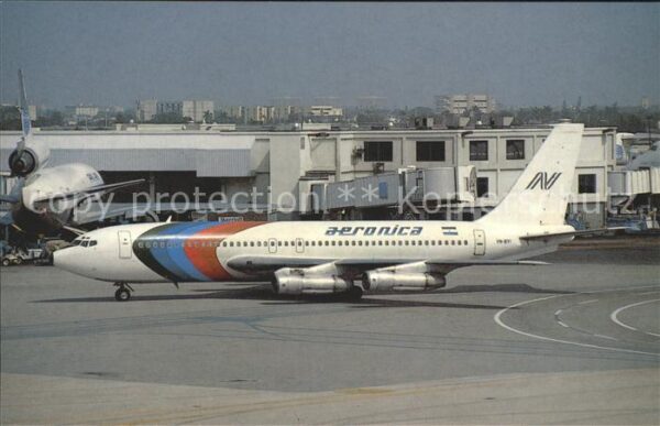 Flugzeuge Zivil Aeronica Boeing 720-051B YN-BYI c/n 186