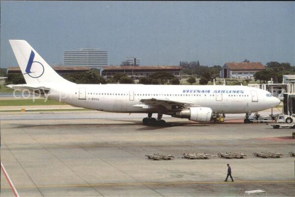 Flugzeuge Zivil Vietnam Airlines A 300 B4-2C F-BVGG cn0