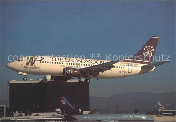Flugzeuge Zivil Western Pacific Airlines Boeing 737-3B7