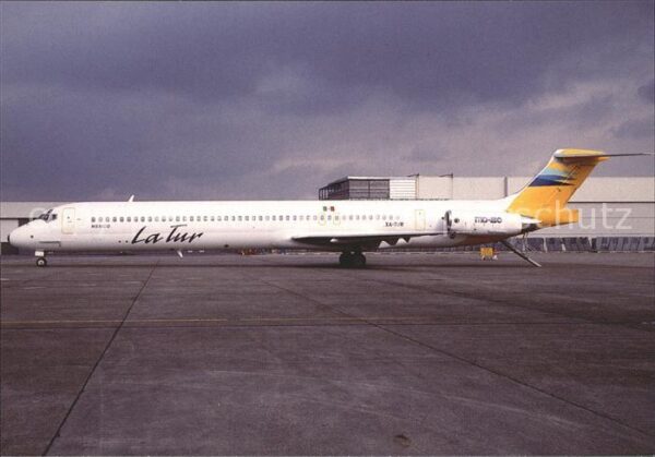 Flugzeuge Zivil La Tur McDonnell Douglas MD83 XA-TUR