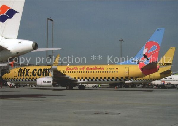 Flugzeuge Zivil Hapag Lloyd Express D-AHFX Boeing 737-8
