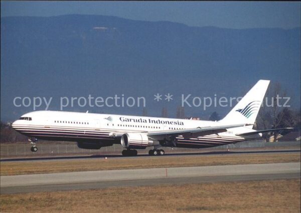 Flugzeuge Zivil Garuda Indonesia Boeing 777-2U3 C-OBYD