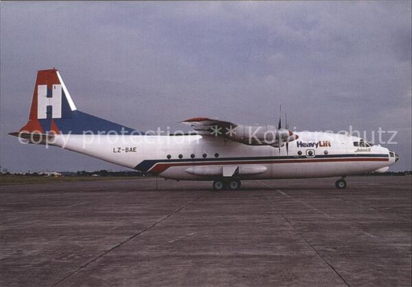 Flugzeuge Zivil Heavylift Antonov 12BP LZ-BAE c/n 40200