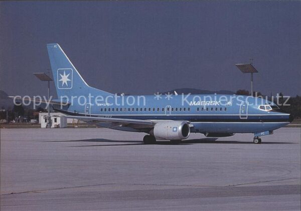 Flugzeuge Zivil Maersk Boeing 737-5L9 OY-APC c/n 28129/