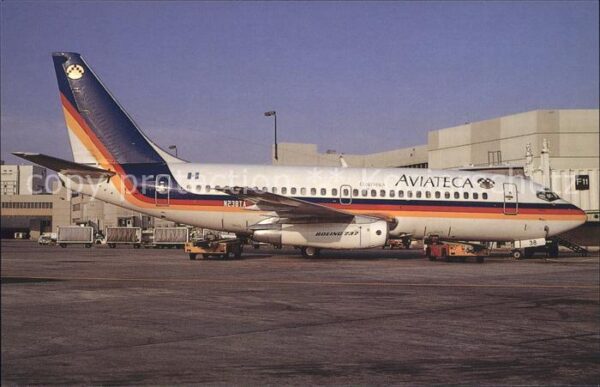 Flugzeuge Zivil Aviateca Boeing 737-242 Advanced c/n 22
