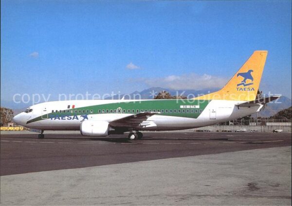 Flugzeuge Zivil TAESA Boeing 737-3K2 XA-STN