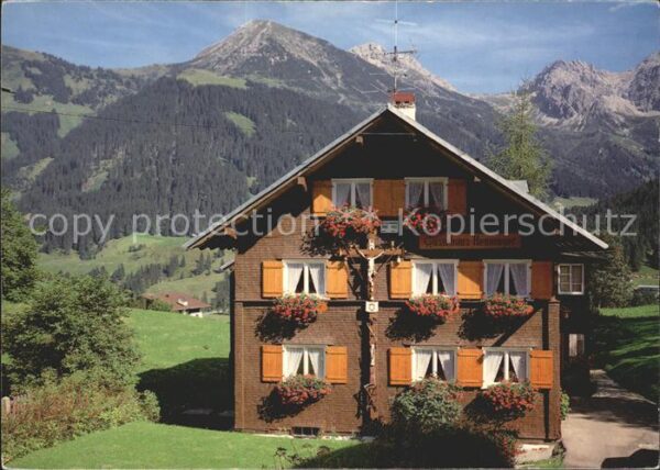 Mittelberg Kleinwalsertal Gästehaus Henninger