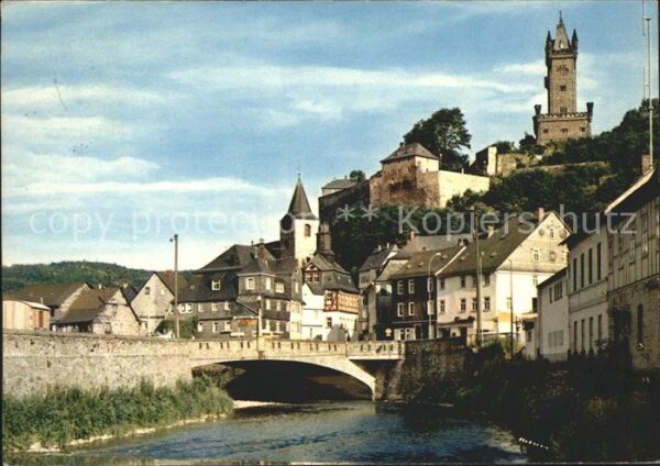 Dillenburg Dillpartie mit Schlossberg