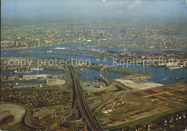 Hamburg Köhlandbrücke und Hafen Fliegeraufnahme
