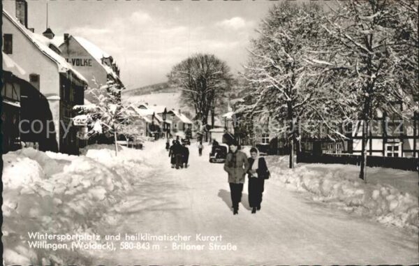 Willingen Sauerland Strassenpartie im Winter