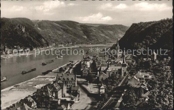 St Goar Blick von Burg Rheinfesl auf Rheinparti