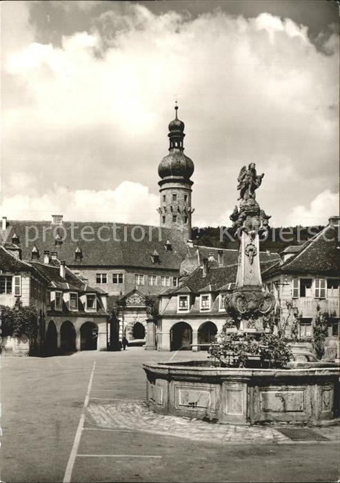 Weikersheim Schloß mit Marktbrunnen