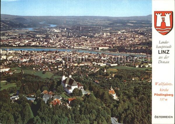 Linz Donau mit Wallfahrtskirche Pöstlingberg Flieg