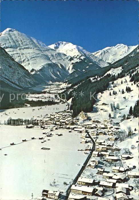 Holzgau mit Primig Lärchspitze und Rappenspitze