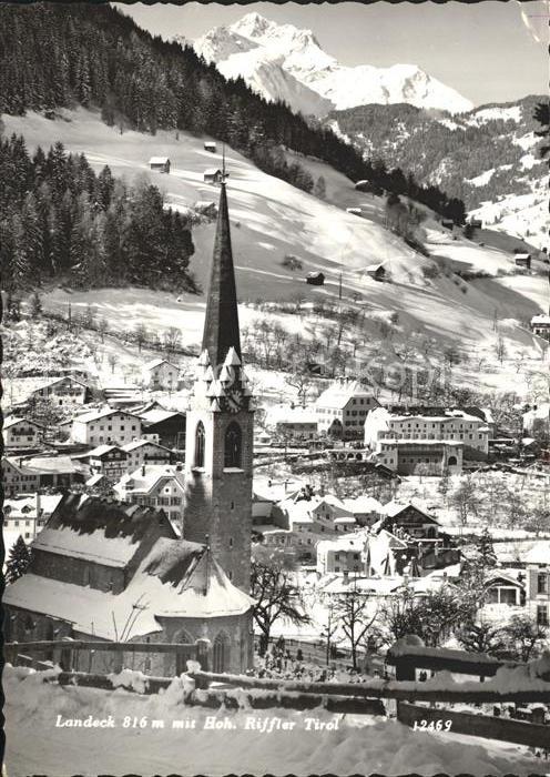 Landeck Tirol mit Kirche und Hohem Riffler