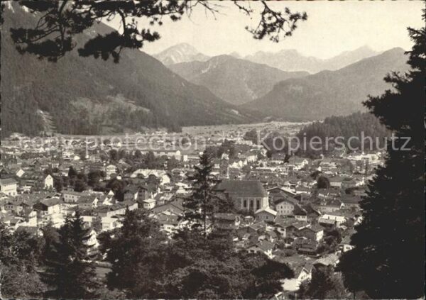 Mittenwald Karwendel Tirol Gesamtansicht gegen Süden