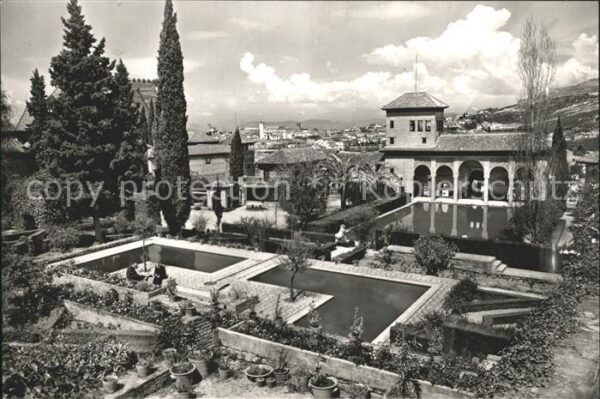 Alhambra Granada Torres de las Damas y Jardines
