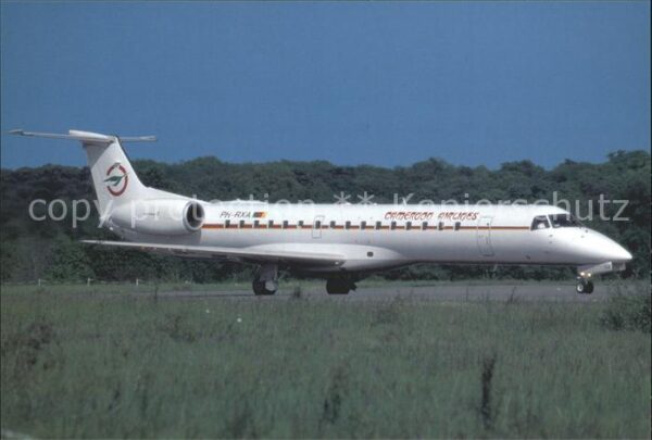 Flugzeuge Zivil Cameroon Airlines Embraer 145 PH-RXA c/