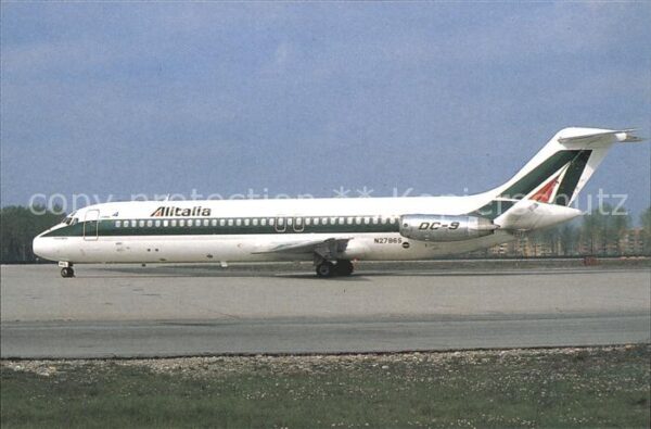 Flugzeuge Zivil Alitalia Douglas DC-9-32 N2786S