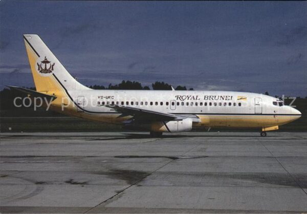 Flugzeuge Zivil Royal Brunei Boeing 737-2M6 V8-UEC c/n
