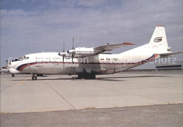 Flugzeuge Zivil Special Cargo Airlines Antonov AN-12 RA
