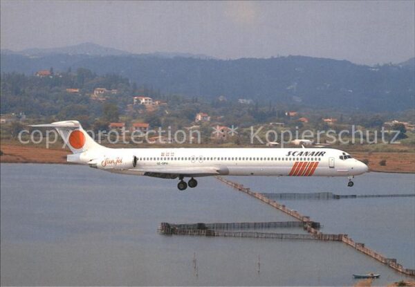 Flugzeuge Zivil Scanair Mac Donnell Douglas MD-83 SE-DP