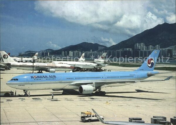 Flugzeuge Zivil Korean Air A330-322 HL-7551 c/n 172