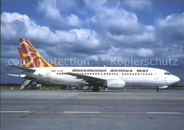 Flugzeuge Zivil Macedonian Airlines Boeing B737-300 Z3-
