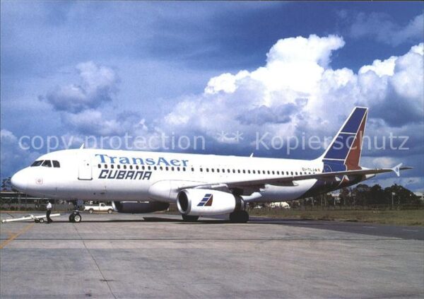 Flugzeuge Zivil Cubana Transaer Airbus A320 EI-TLJ