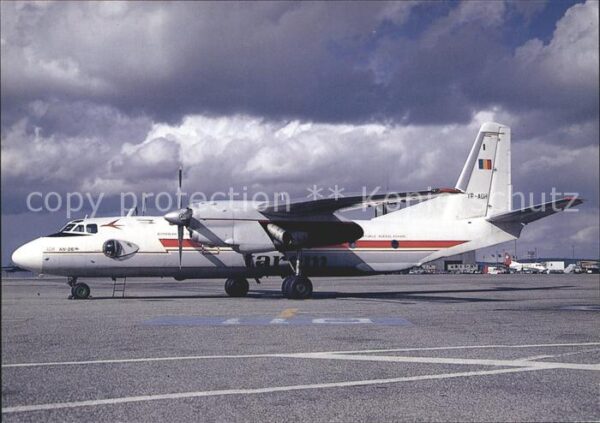 Flugzeuge Zivil Tarom Antonov 26 YR-ADH c/n 12710