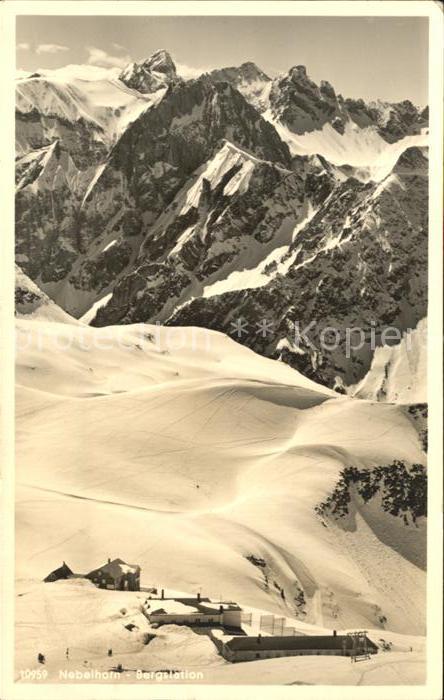 Nebelhornbahn Bergstation mit Edmund Probst Haus und