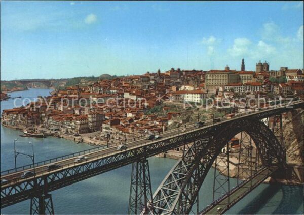 Porto Portugal Vista parcial e Ponte Dom Luiz
